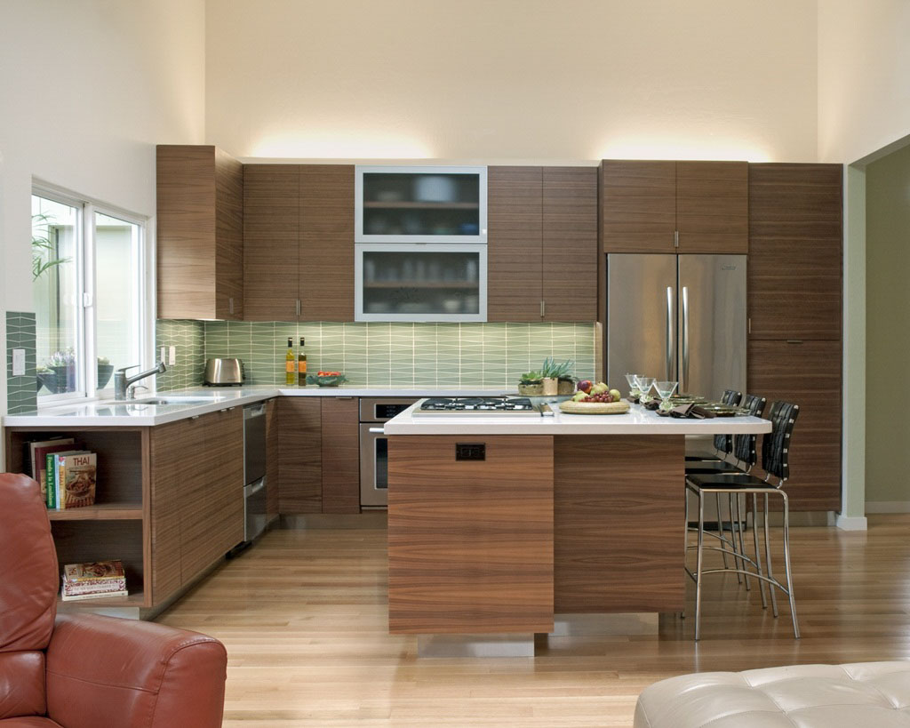 Toàn bộ căn bếp được cải tạo mới sử dụng vật liệu gỗ cao cấp