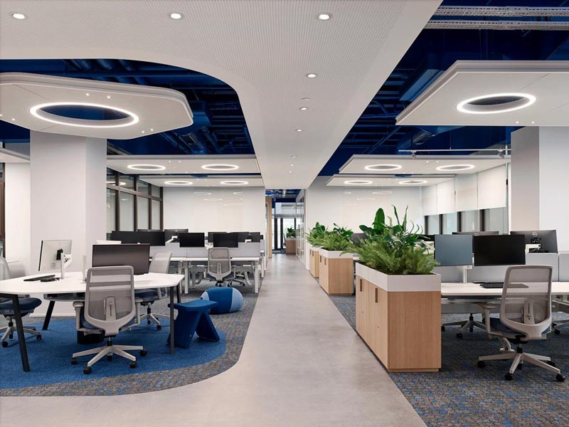 Ước tính báo giá thi công thạch cao với trần nhà kết hợp nhiều công năng với đèn LED cho văn phòng