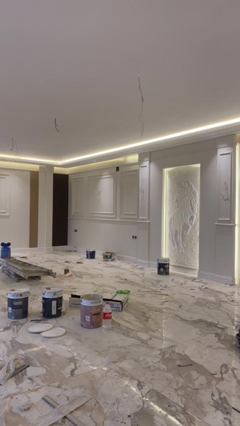 Căn nhà cấp 4 đang bước vào giai đoạn hoàn thiện hệ thống ánh sáng